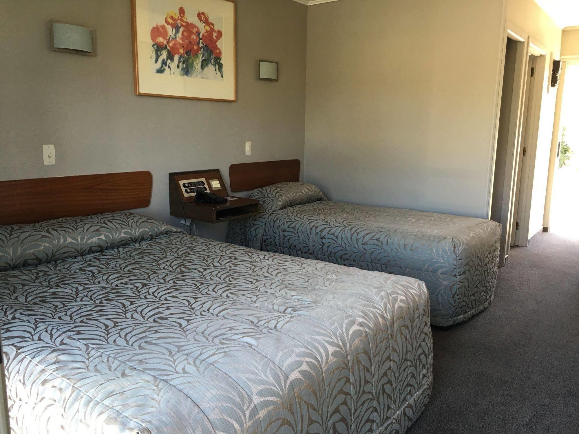 Hotel The Godley Lake Tekapo